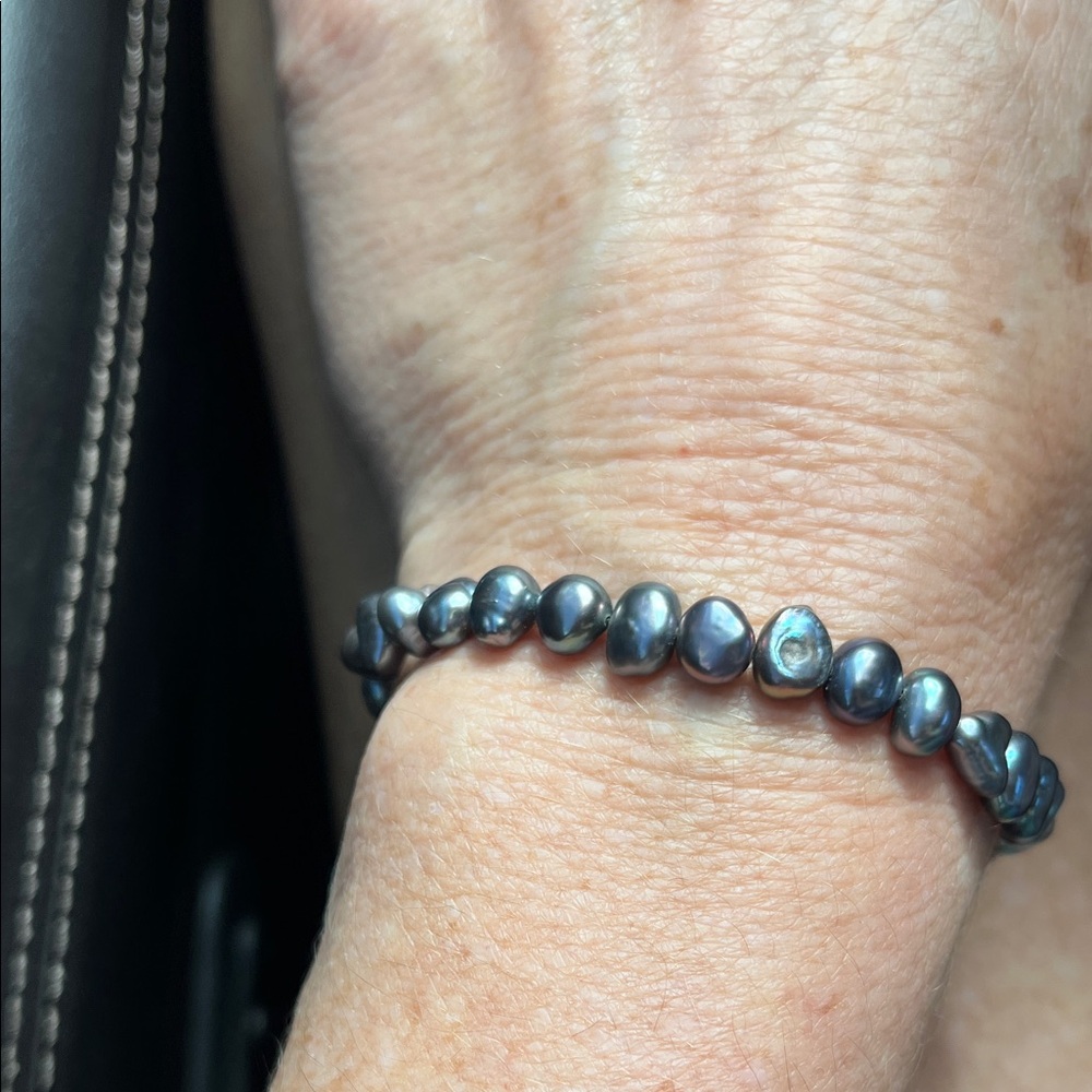 Purplish grey Freshwater Pearl Stretch Bracelet